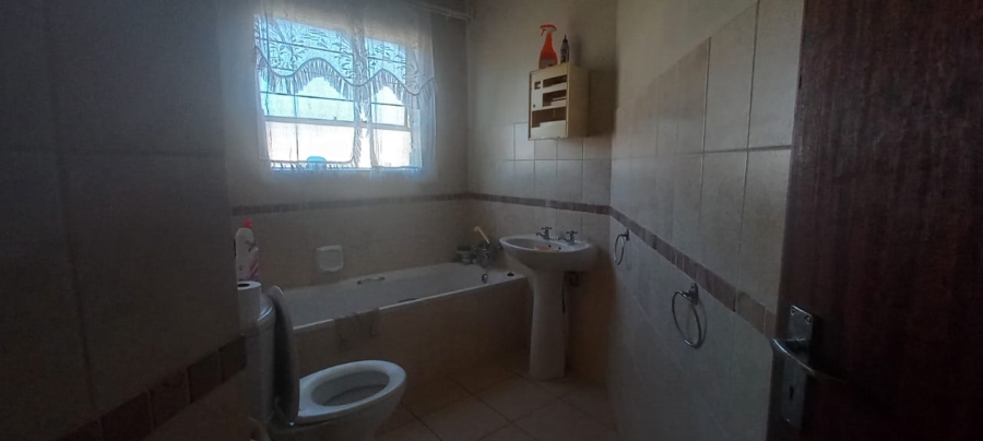 To Let 2 Bedroom Property for Rent in Fleurdal Free State